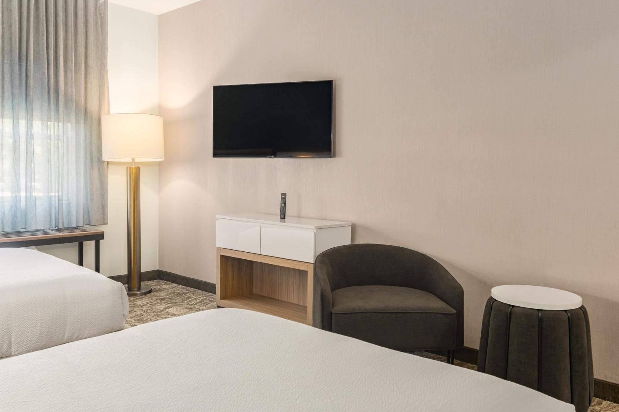 คอมฟอร์ต สวีท Hotel ฟรีพอร์ต ภายนอก รูปภาพ